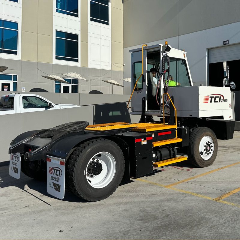 Side view of the Lonestar SV Yard Tractor