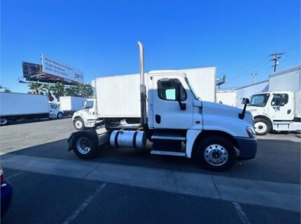 truck 198432 (2+1)-8046701874