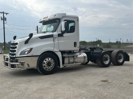 truck 193802 (2+1)-8039339649