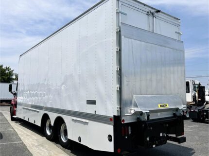 truck 193810 (6+1)-9005746636