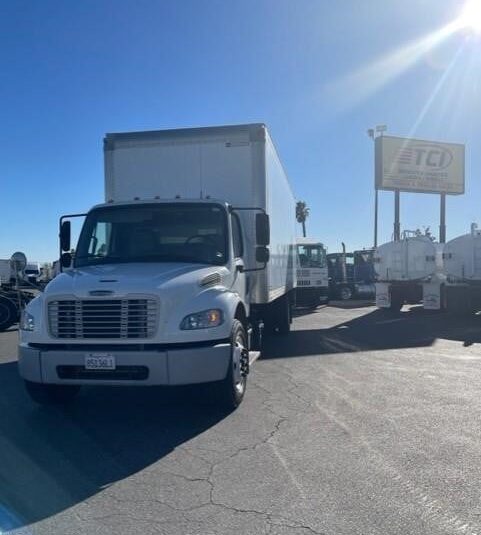 truck 193820 (0+1)-8045647308