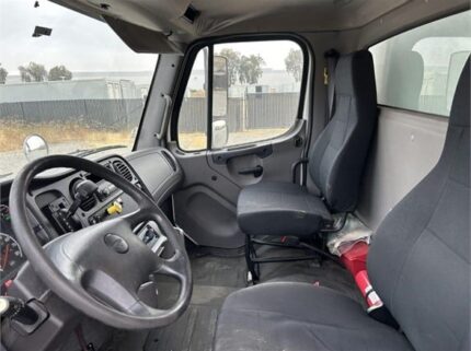 truck 193828 (8+1)-8047706977