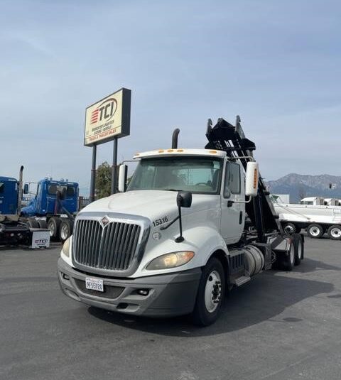 truck 193884 (6+1)-8047582875