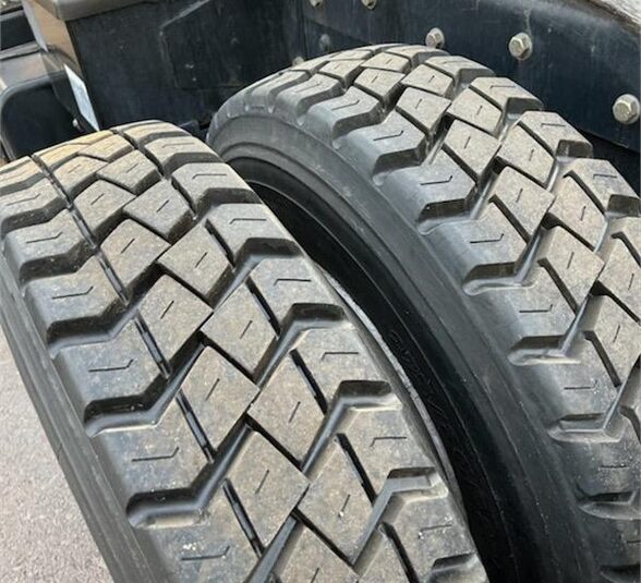 truck 193898 (7+1)-8050413829