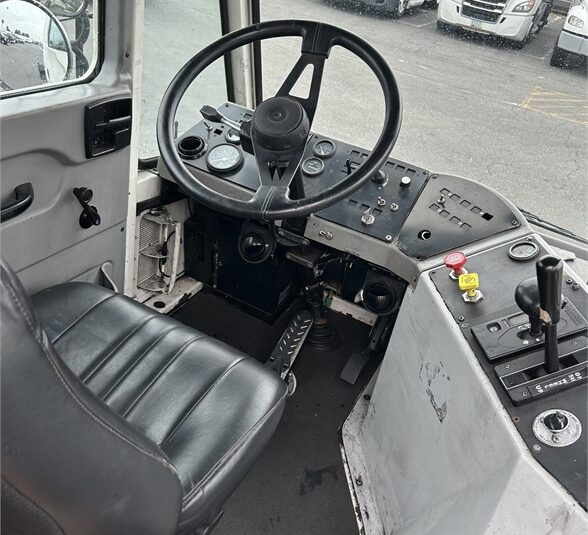truck 193945 (7+1)-8039135779