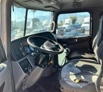 truck 193954 (6+1)-8037742969
