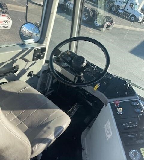 truck 196406 (8+1)-8054777099