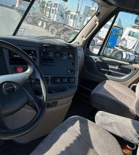 truck 196490 (6+1)-8044351654