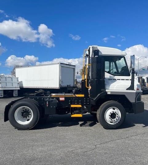 truck 196906 (2+1)-8058385131