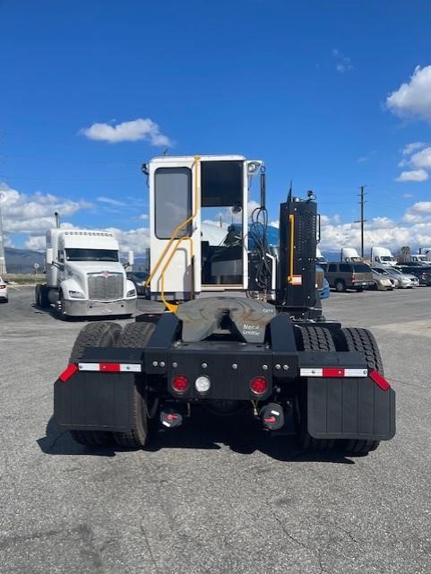 truck 196906 (4+1)-8058385135