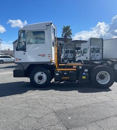 truck 196906 (6+1)-8058385139