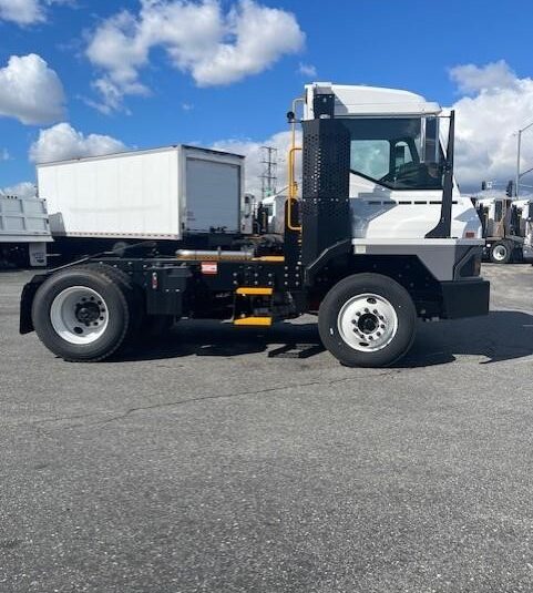 truck 196907 (2+1)-8058666460