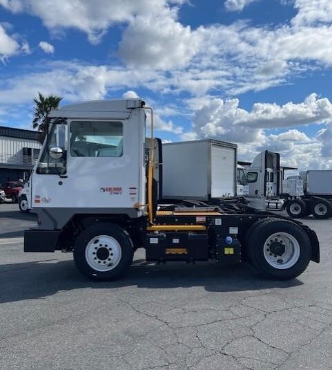 truck 196908 (6+1)-8058669675