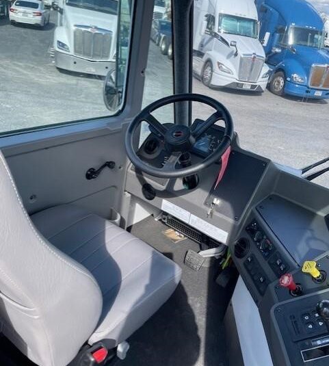 truck 196908 (8+1)-8058669677