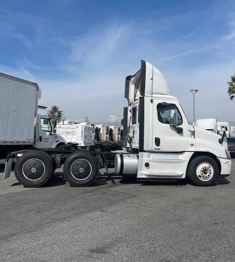 truck 197086 (6+1)-8060458111
