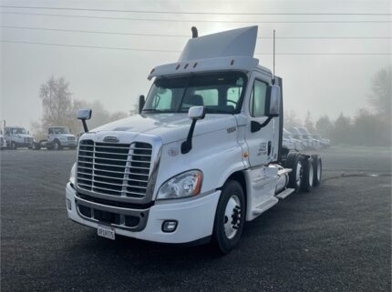 truck 197841 (0+1)-8047767790