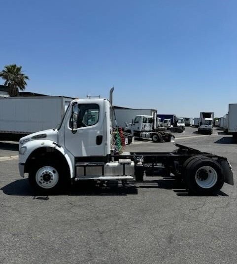 truck 197842 (2+1)-9008562899