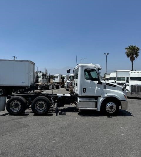 truck 199100 (6+1)-9008528373