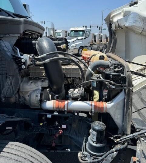 truck 199100 (8+1)-9008528388