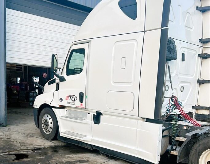 truck 199319 (2+1)-9009657290