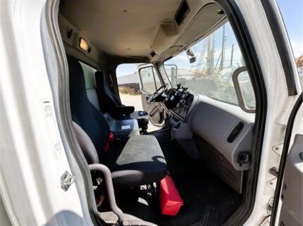 truck 202261 (9+1)-9016678446
