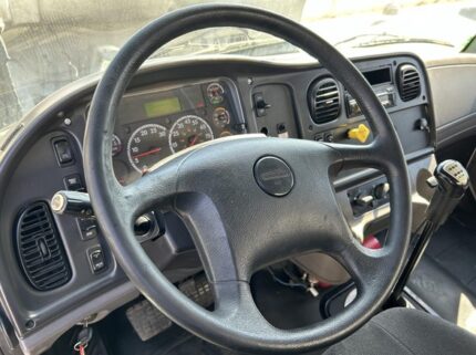 truck 202560 (18+1)-9020999758