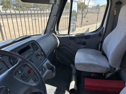 truck 202682 (14+1)-9023287957