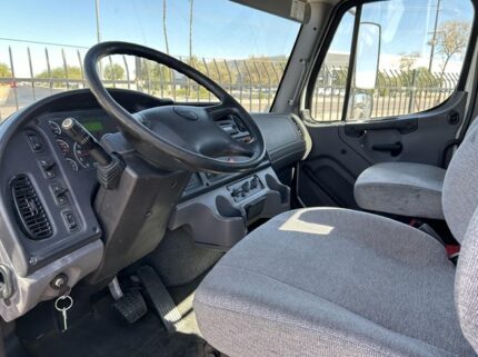 truck 202682 (16+1)-9023287975