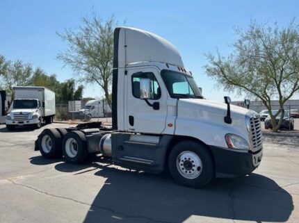 truck 202940 (8+1)-9021708456