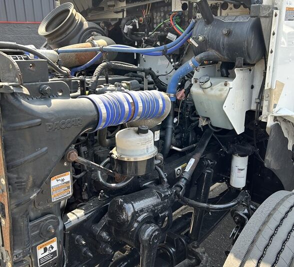 truck 202971 (6+1)-9025378349