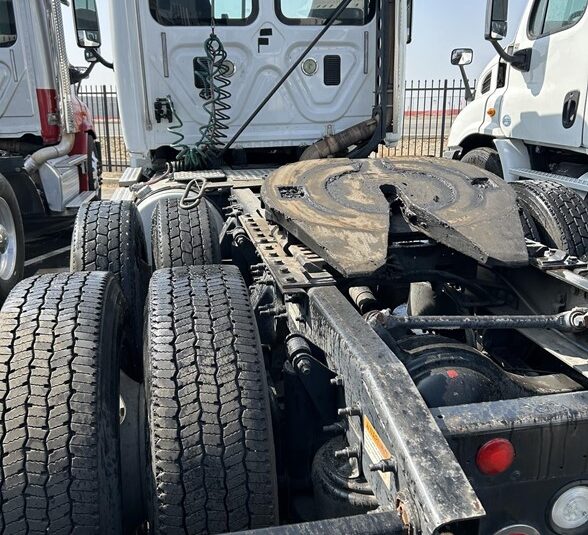 truck 203070 (3+1)-9026411538