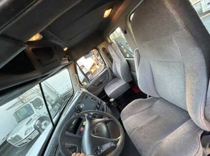 truck 203135 (5+1)-9027482819