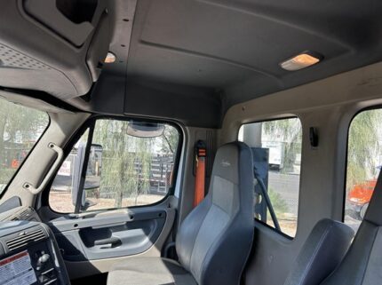 truck 203172 (12+1)-9028275640