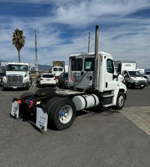 truck 203175 (5+1)-9028705866