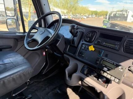 truck 203177 (9+1)-9028747760