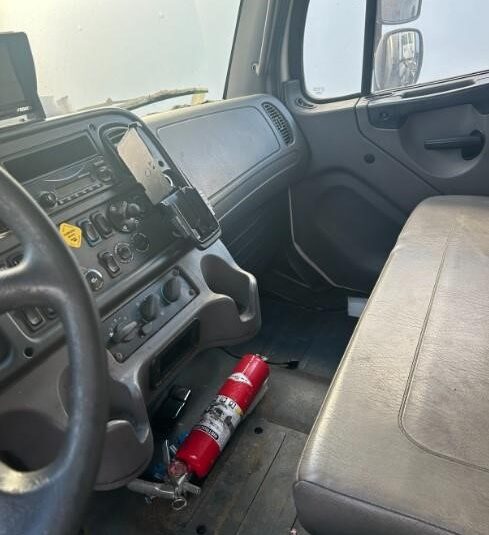 truck 203477 (6+1)-9029986230