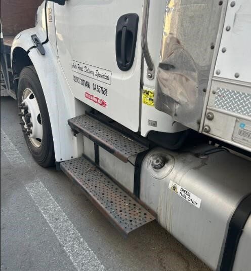 truck 203477 (9+1)-9029986159