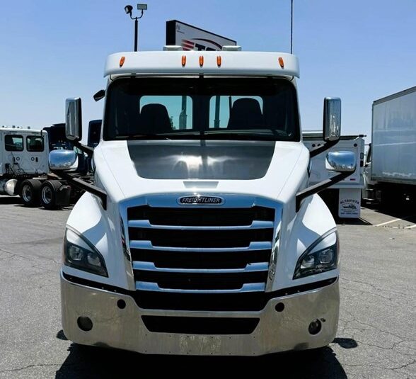 truck 203479 (6+1)-9030516068