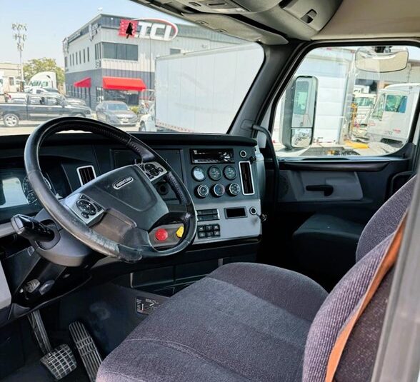 truck 203479 (8+1)-9030516118
