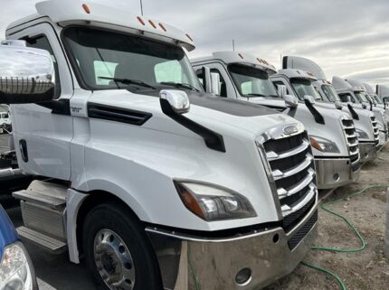truck 203623 (1+1)-9032223271