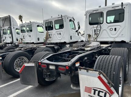 truck 203623 (2+1)-9032223283