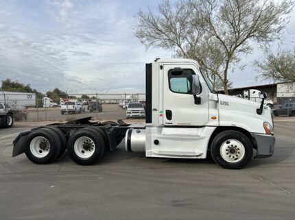 truck 203625 (2+1)-9032397347