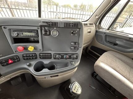 truck 203625 (9+1)-9032397592