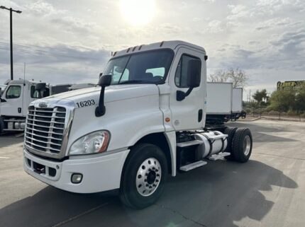 truck 203626 (0+1)-9032398585