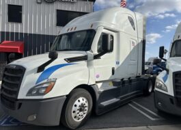 truck 204697 (1+1)-9058241651