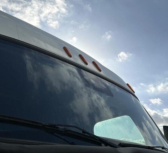 truck 204698 (12+1)-9058239855
