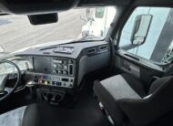 truck 204698 (14+1)-9058217953