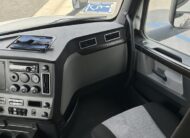 truck 204700 (18+1)-9058242421