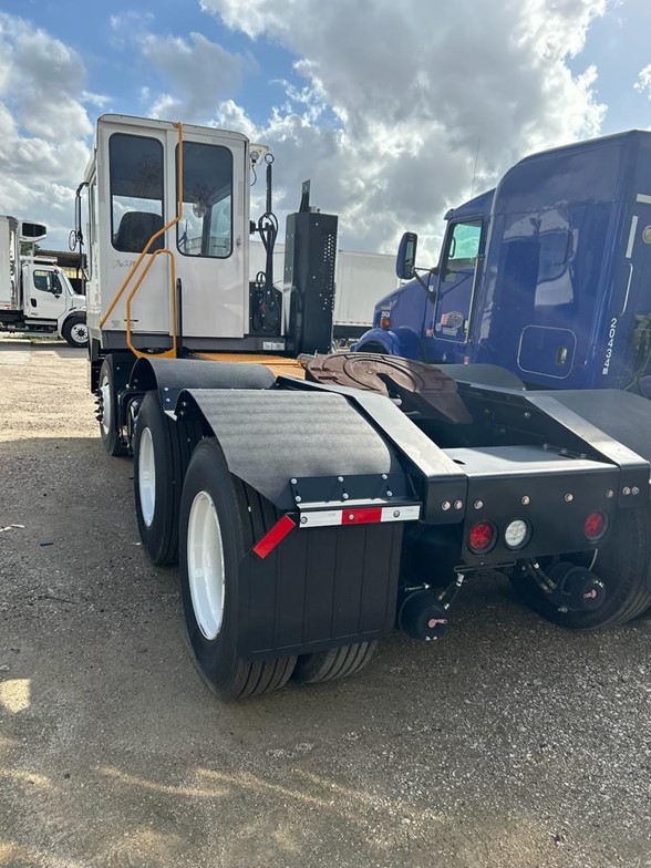 truck 204724 (4+1)-9045590633