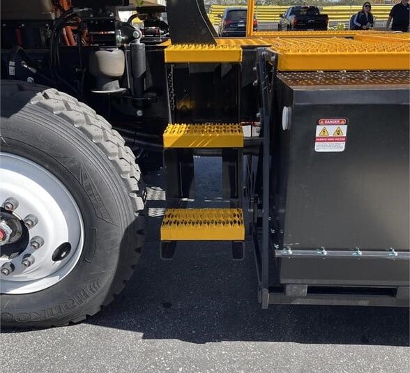 truck 208095 (5+1)-8057969168